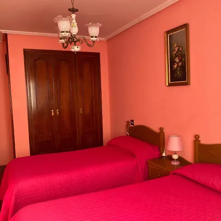 Piso Grande En Llanes Con Garaje Apartment Exterior photo