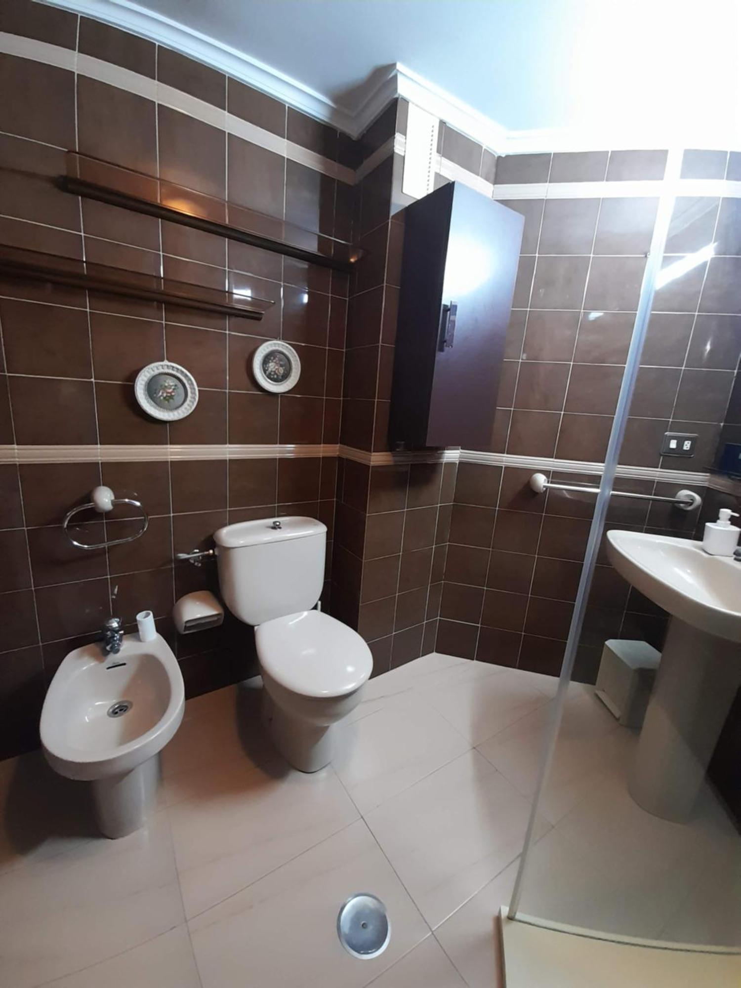 Piso Grande En Con Garaje Apartment